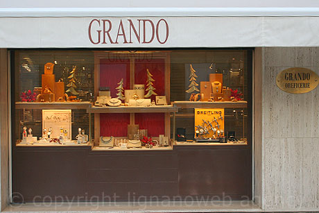 Das goldschmuck geschaeft grando von caorle foto