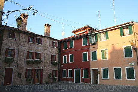 Case nel centro di caorle foto