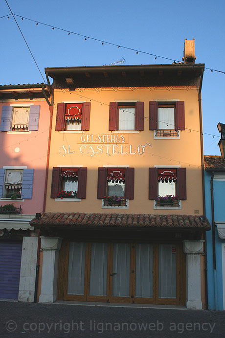 Gelateria al castello caorle foto